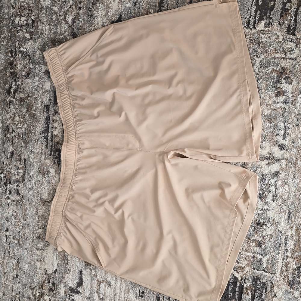 XERSION BRAND MEN'S TAN BIG AND TALL TRAINING ATHLETIC SHORTS SIZE 4XL